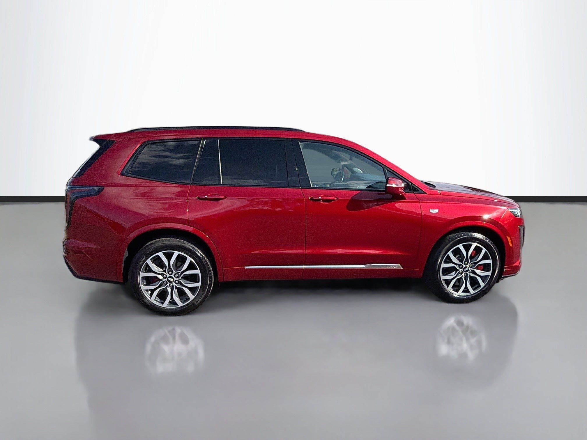 Certified 2024 Cadillac XT6 Sport w/ Platinum Package AWD/4WD image 4