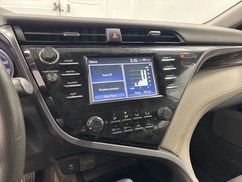 Used 2019 Toyota Camry LE image 24