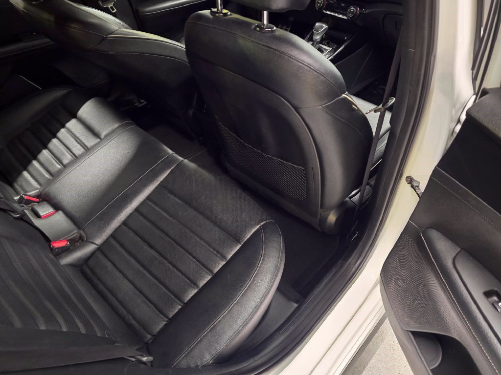 Used 2024 Kia Forte GT-Line w/ GT-Line Premium Package FWD image 33