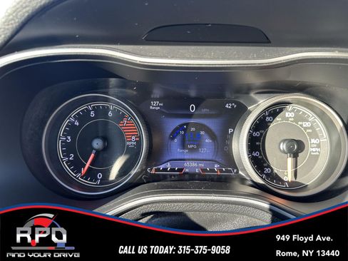 Used 2019 Jeep Cherokee Limited image 10