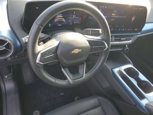 Certified 2024 Chevrolet Equinox EV LT FWD image 18
