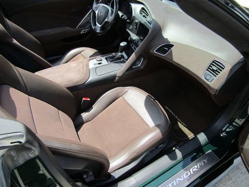 Used 2014 Chevrolet Corvette Stingray Convertible w/ 3LT Preferred Equipment Group RWD image 13