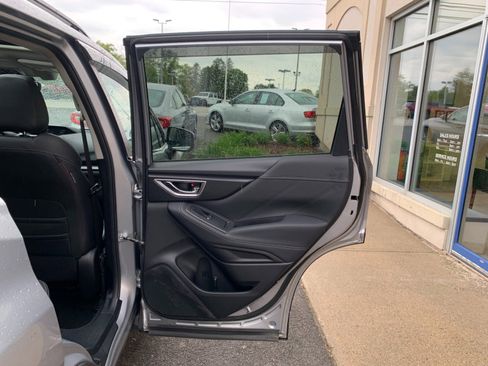 Used 2019 Subaru Forester Limited AWD/4WD image 34