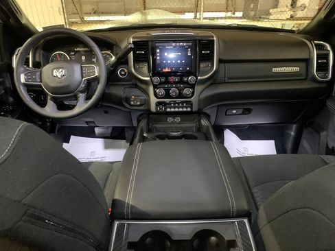 Used 2025 RAM 3500 Big Horn AWD/4WD image 16