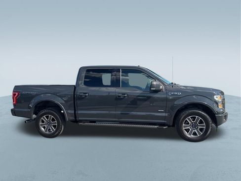 Used 2017 Ford F150 XLT w/ Equipment Group 302A Luxury AWD/4WD image 9