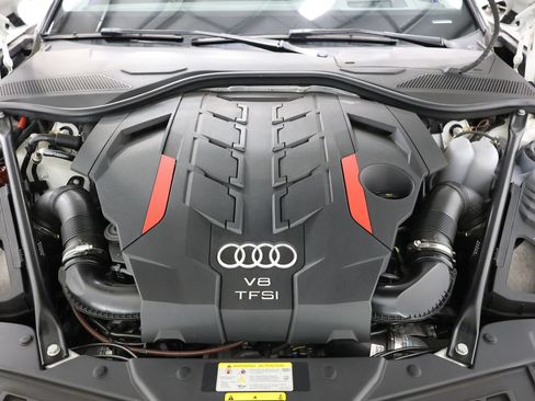 Used 2023 Audi S8 w/ S8 Comfort Plus Package AWD/4WD image 29