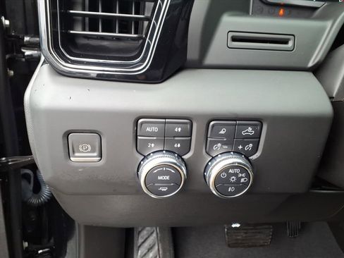 Certified 2023 GMC Sierra 1500 AT4 w/ AT4 Preferred Package image 30