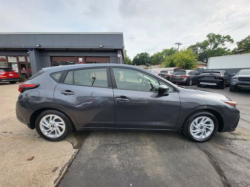 Used 2024 Subaru Impreza 2.0i AWD/4WD image 8