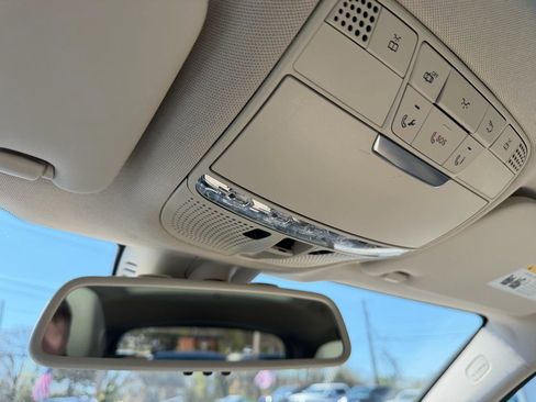 Used 2018 Mercedes-Benz GLC 300 4MATIC image 14