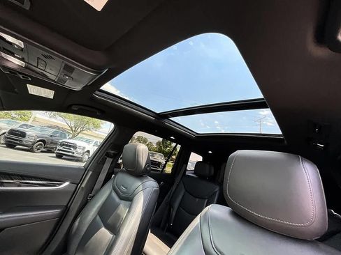 Used 2021 Cadillac XT6 Premium Luxury AWD/4WD image 27