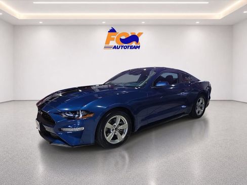 Used 2022 Ford Mustang Coupe RWD image 2