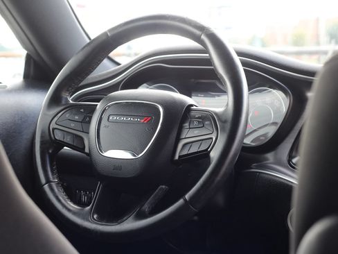 Used 2015 Dodge Challenger R/T w/ Quick Order Package 28B R/T RWD image 14