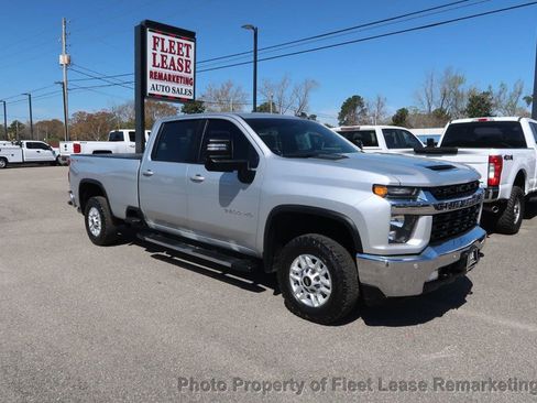 Used 2023 Chevrolet Silverado 2500 LT w/ Convenience Package image 7