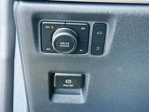 New 2025 Ford Expedition Max Active image 10