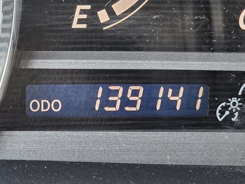 Used 2010 Toyota Venza FWD image 36