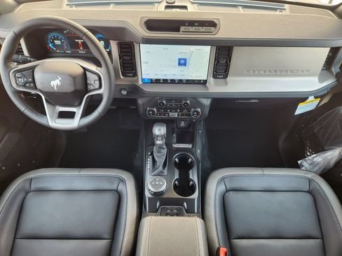 New 2026 Ford Bronco Outer Banks AWD/4WD image 11