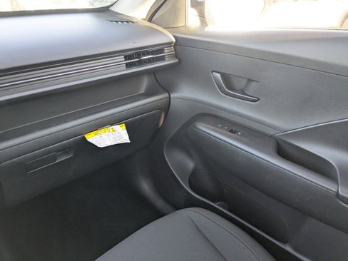 Certified 2024 Hyundai Kona SEL FWD image 22