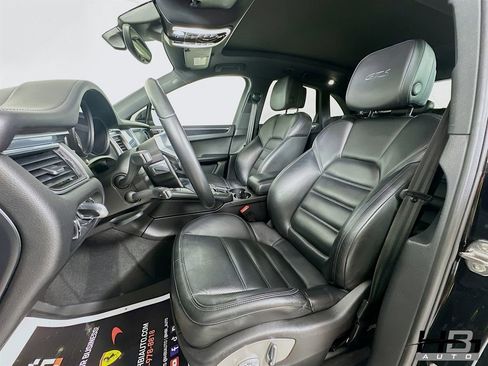 Used 2017 Porsche Macan GTS image 16