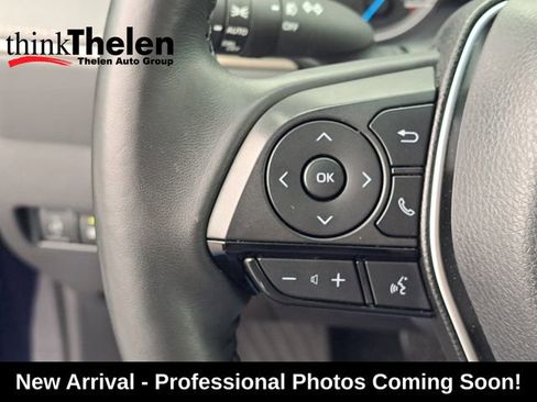 Used 2024 Toyota Venza XLE image 9