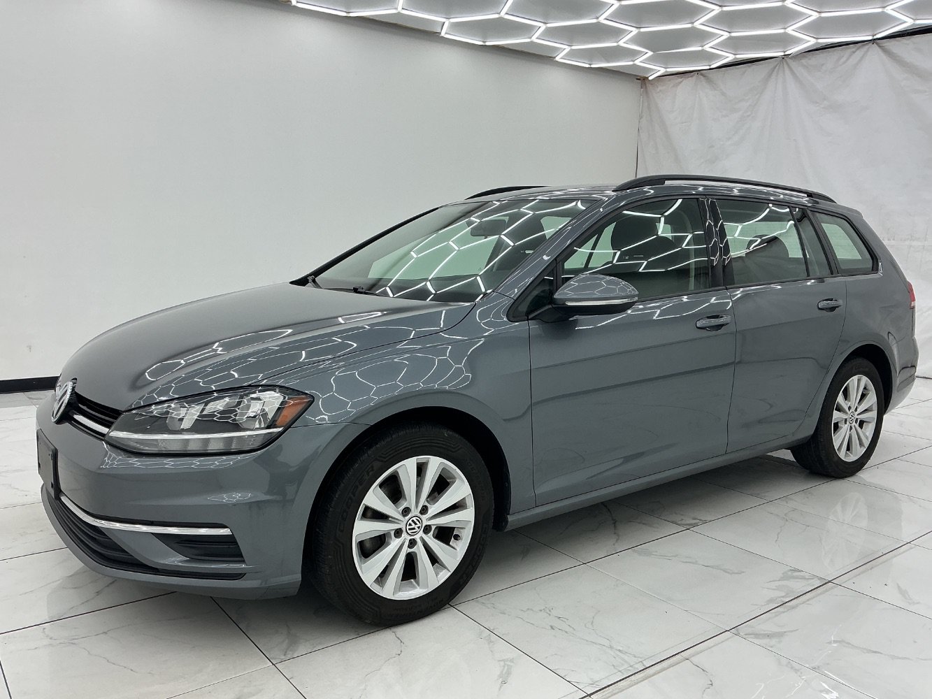 Used 2019 Volkswagen Golf S AWD/4WD image 6