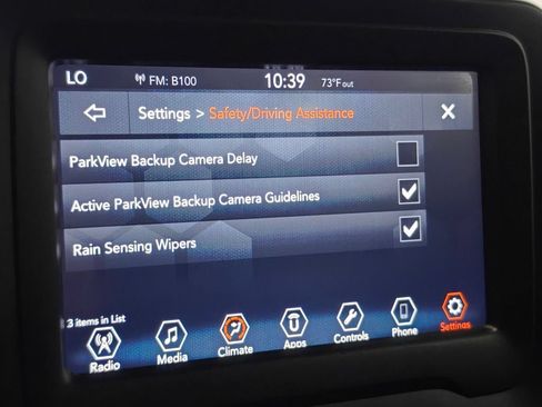 Used 2018 Jeep Renegade Trailhawk w/ Cold Weather Group II AWD/4WD image 36