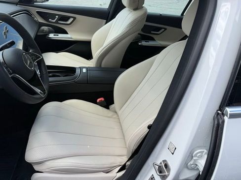 New 2026 Mercedes-Benz E 350 4MATIC Sedan image 10