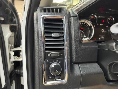 Used 2016 RAM 1500 Laramie w/ Convenience Group AWD/4WD image 21