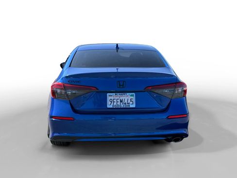 Used 2023 Honda Civic Sport image 4