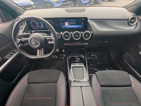 Used 2025 Mercedes-Benz GLA 250 image 2