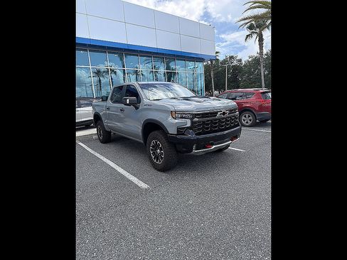 Used 2025 Chevrolet Silverado 1500 ZR2 AWD/4WD image 26