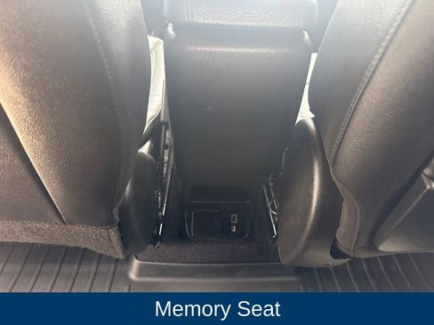 Used 2023 Buick Encore GX Essence w/ Experience Buick Package FWD image 16