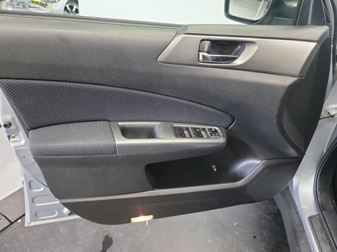 Used 2012 Subaru Forester 2.5X Premium AWD/4WD image 13