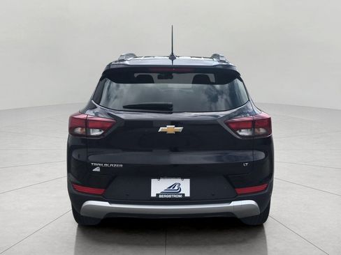 Certified 2022 Chevrolet TrailBlazer LT w/ Confidence II Package FWD image 5
