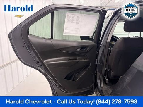 Used 2023 Chevrolet Equinox LT FWD image 12