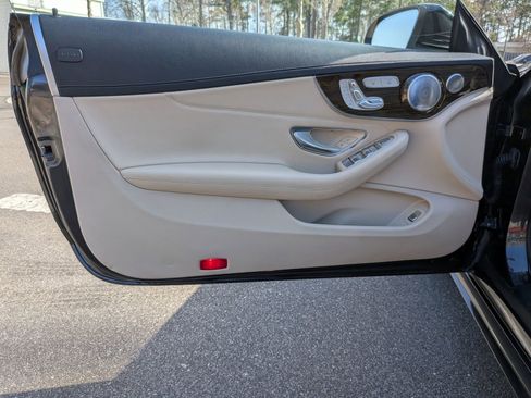 Used 2020 Mercedes-Benz C 300 C 300 image 12