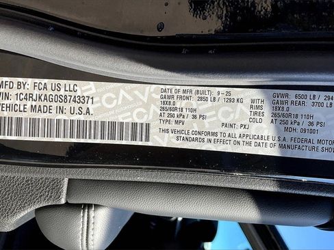 New 2025 Jeep Grand Cherokee L Altitude image 13