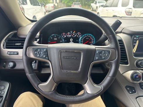 Used 2019 GMC Yukon Denali RWD image 17