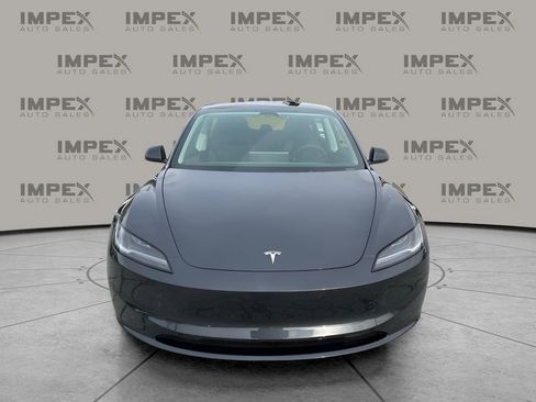 Used 2024 Tesla Model 3 Standard Range image 8