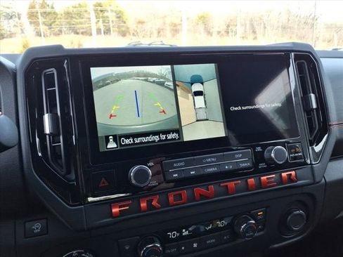 New 2026 Nissan Frontier PRO-4X w/ Pro-4x Convenience Package AWD/4WD image 9