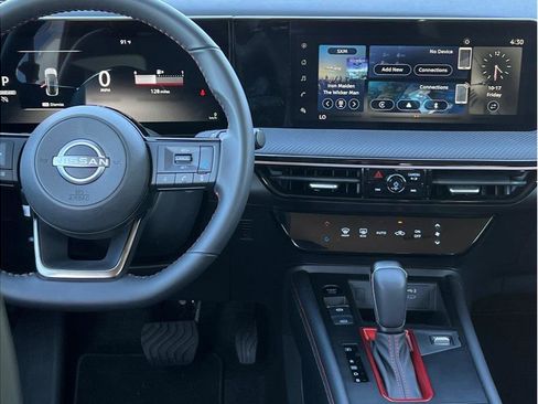 New 2025 Nissan Kicks SR image 11