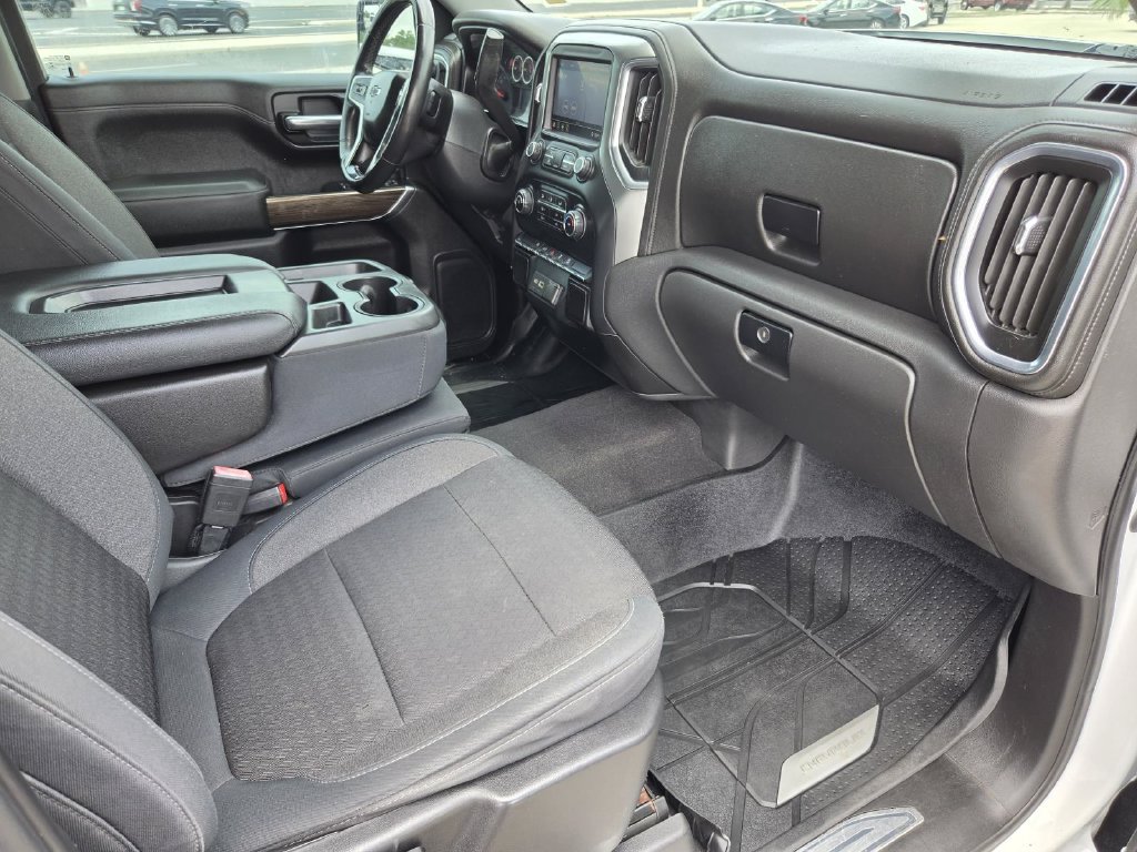 Used 2019 Chevrolet Silverado 1500 LT Trail Boss AWD/4WD image 18