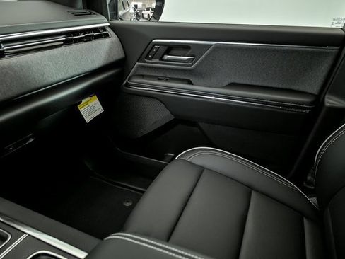 New 2026 GMC Sierra EV Elevation image 15