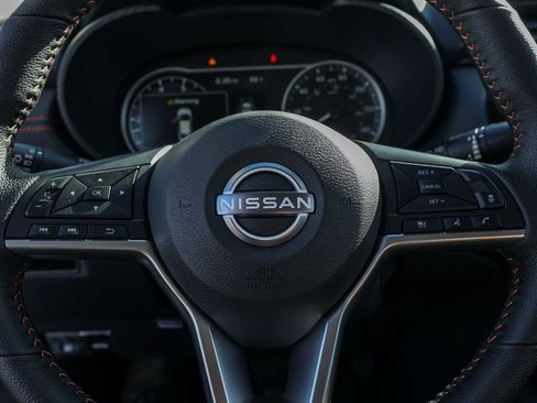 New 2025 Nissan Versa SR image 24