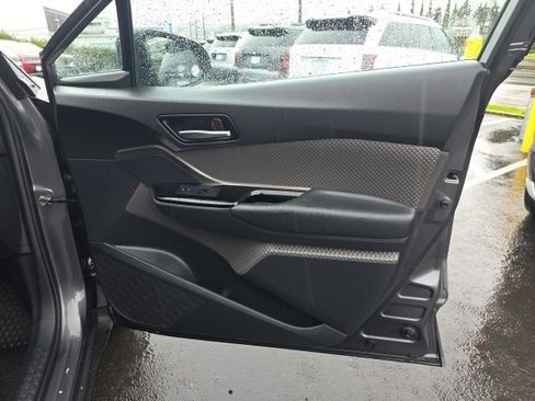 Used 2022 Toyota C-HR Limited image 20
