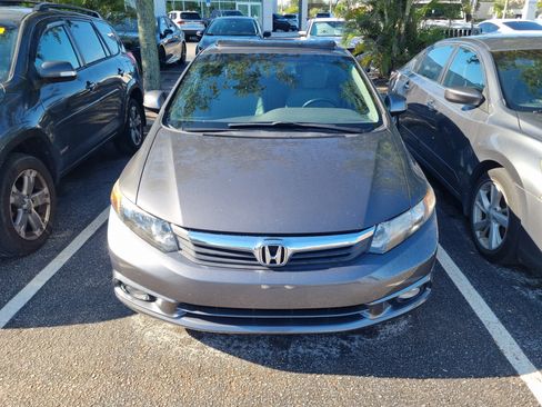 Used 2012 Honda Civic EX-L image 2