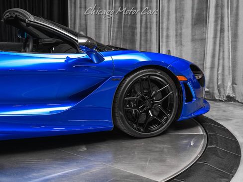 Used 2025 McLaren 750S Spider RWD image 53