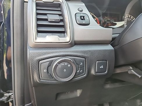 Used 2019 Ford Ranger XLT w/ Equipment Group 302A Luxury AWD/4WD image 24