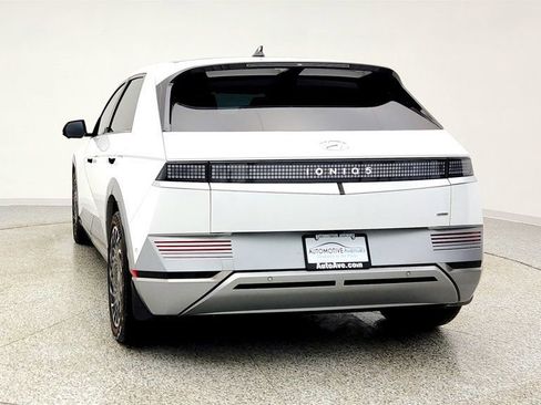Used 2023 Hyundai Ioniq 5 Limited image 6