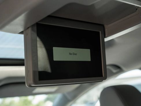 Used 2023 Honda Odyssey Touring image 9