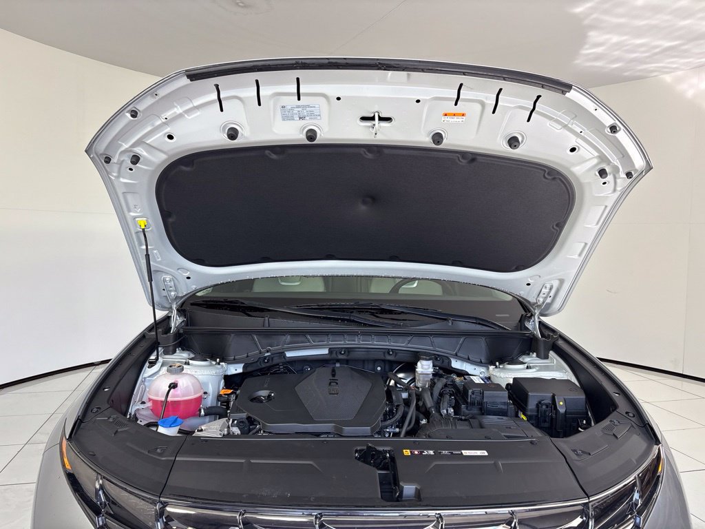 Used 2024 Hyundai Tucson Limited FWD image 11